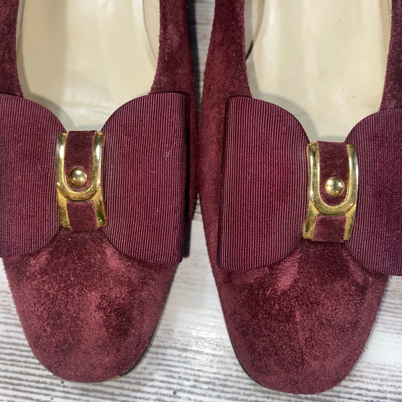 Bally Womens Pumps Burgundy Suede Square Toe Gold Accent Bow Size 7 - Picture 2 of 7